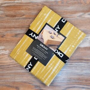 DKNY Tablecloth Yellow/White NWT